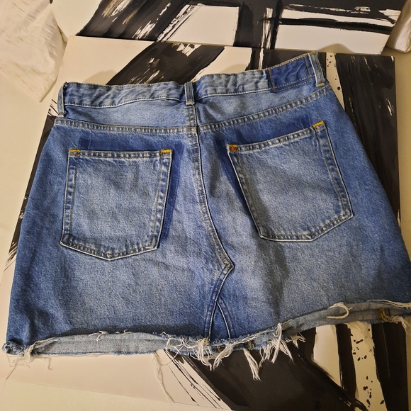 H&M Destressed Denim Skirt - Picture 2 of 3